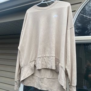 Size L  nude oversized Nike sweatshirt